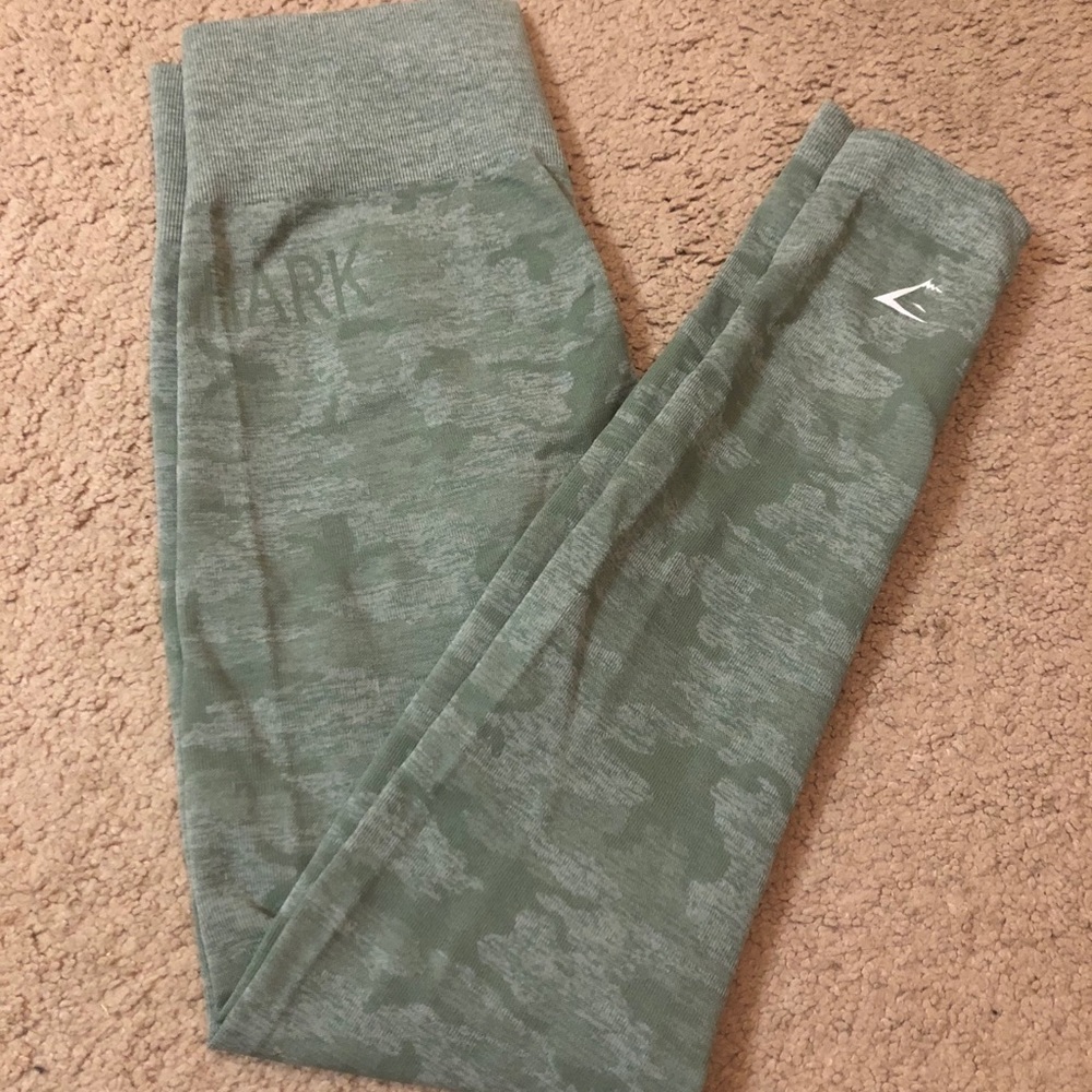 Gymshark Camo Seamless Leggings Small Sage Green
